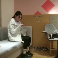 白衣可爱型小美女，美腿翘臀，温柔配合，激情啪啪干爽