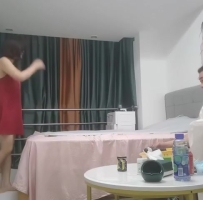 跟胖哥一起约来两少妇激情啪啪，4P场面淫乱刺激，精彩不容错过
