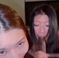 和闺蜜一起尝试黑人大鸡巴，没想到被暴力抽插，还是这黑人体力牛啊，面对两个经验丰富的女优都能轻松应对，还是被黑屌内射了！