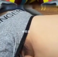 3255_牛逼大神偷拍离婚来城里打工的小姨子