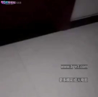❤️姐弟乱伦-夜间强行偷摸闯入强奸亲姐，全程聊天记录泄密+偷拍性爱过程❤️