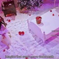 佳芯是一位淫荡的白雪公主，被王子操