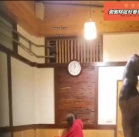 国内私人温泉旅馆事件，被工作人员暗藏摄像头偷拍传网络，受害女得知后崩溃大哭_情侣泡澡啪啪